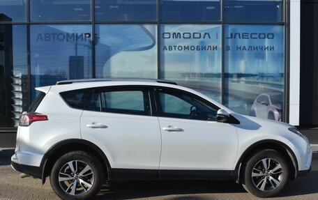Toyota RAV4, 2018 год, 2 450 000 рублей, 4 фотография