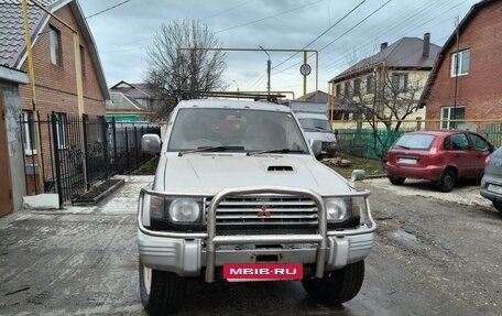 Mitsubishi Pajero III рестайлинг, 1991 год, 1 000 000 рублей, 1 фотография