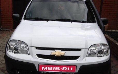 Chevrolet Niva I рестайлинг, 2017 год, 890 000 рублей, 1 фотография