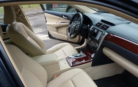 Toyota Camry, 2013 год, 1 700 000 рублей, 24 фотография