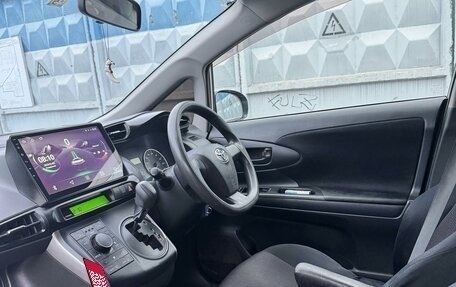 Toyota Wish II, 2012 год, 1 100 000 рублей, 8 фотография