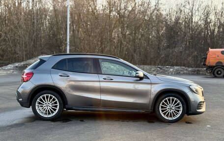 Mercedes-Benz GLA, 2018 год, 1 880 000 рублей, 7 фотография