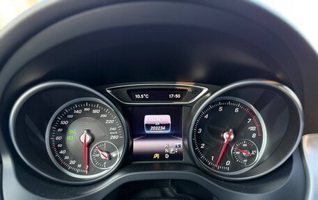 Mercedes-Benz GLA, 2018 год, 1 880 000 рублей, 19 фотография