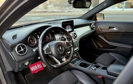 Mercedes-Benz GLA, 2018 год, 1 880 000 рублей, 12 фотография