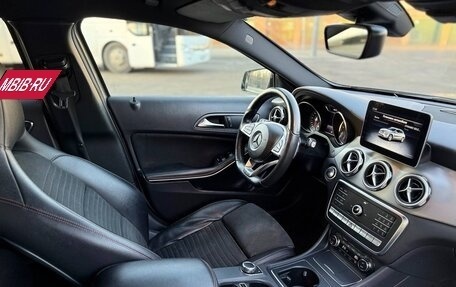 Mercedes-Benz GLA, 2018 год, 1 880 000 рублей, 17 фотография