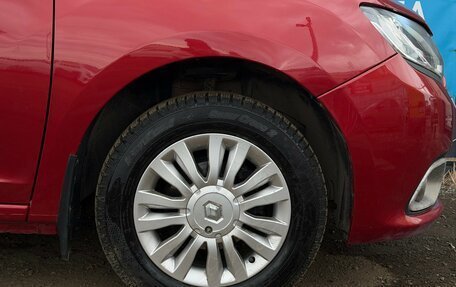 Renault Logan II, 2015 год, 700 000 рублей, 11 фотография