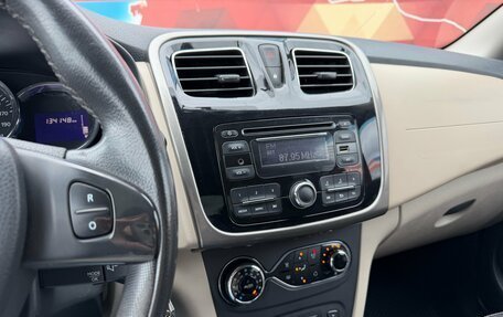 Renault Logan II, 2015 год, 700 000 рублей, 13 фотография