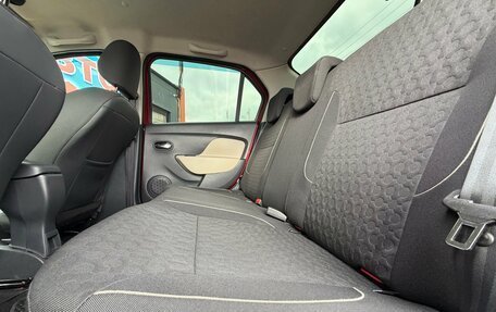 Renault Logan II, 2015 год, 700 000 рублей, 17 фотография