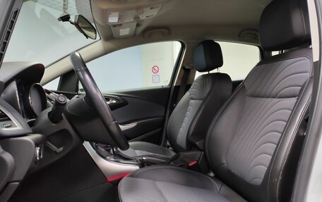 Opel Astra J, 2013 год, 1 163 000 рублей, 10 фотография