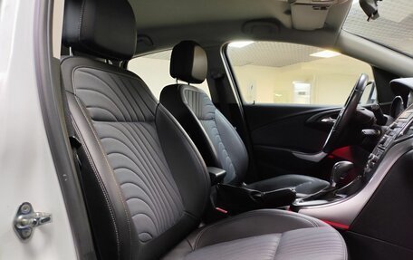 Opel Astra J, 2013 год, 1 163 000 рублей, 12 фотография