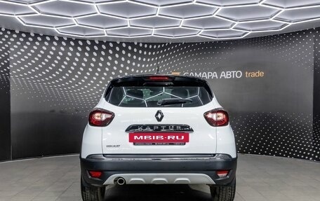 Renault Kaptur I рестайлинг, 2017 год, 1 568 000 рублей, 8 фотография
