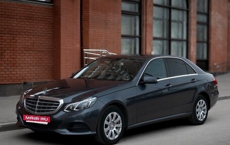 Mercedes-Benz E-Класс, 2013 год, 1 990 000 рублей, 4 фотография
