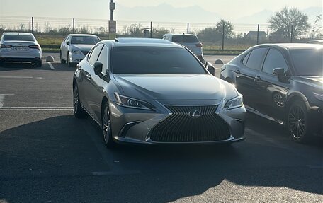 Lexus ES VII, 2021 год, 3 750 000 рублей, 1 фотография