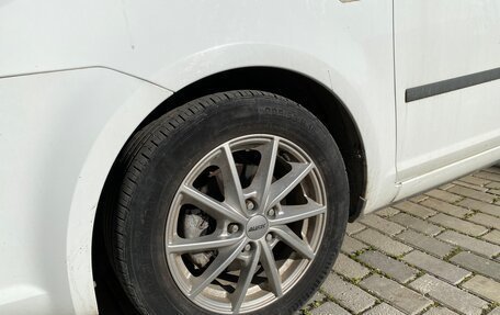 Ford C-MAX I рестайлинг, 2010 год, 870 000 рублей, 3 фотография