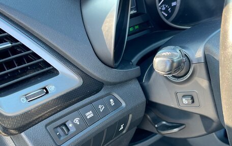 Hyundai Santa Fe III рестайлинг, 2018 год, 2 100 000 рублей, 13 фотография