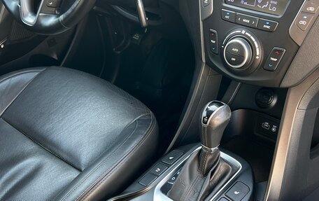 Hyundai Santa Fe III рестайлинг, 2018 год, 2 100 000 рублей, 17 фотография