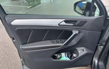 Volkswagen Tiguan II, 2021 год, 2 350 000 рублей, 15 фотография