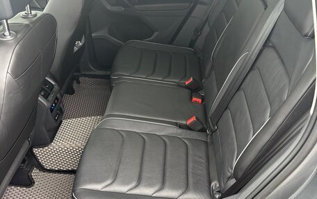 Volkswagen Tiguan II, 2021 год, 2 350 000 рублей, 16 фотография