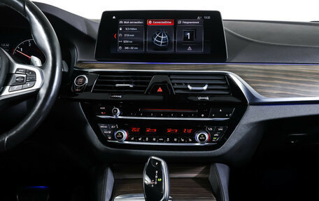 BMW 5 серия, 2018 год, 4 390 000 рублей, 14 фотография