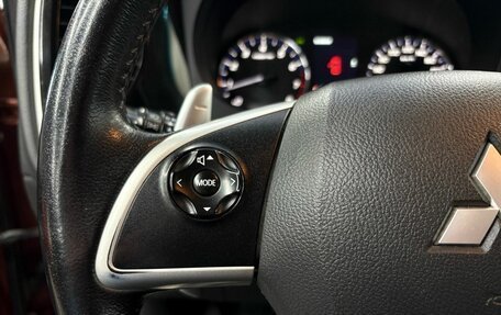 Mitsubishi Outlander III рестайлинг 3, 2012 год, 1 289 900 рублей, 10 фотография