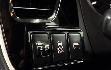 Mitsubishi Outlander III рестайлинг 3, 2012 год, 1 289 900 рублей, 15 фотография