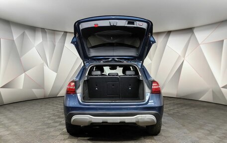 Mercedes-Benz GLA, 2019 год, 1 993 000 рублей, 12 фотография