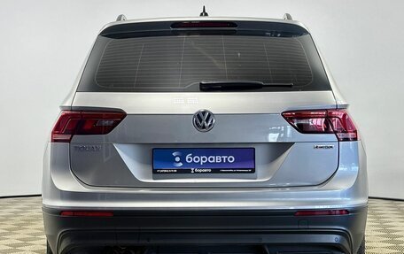 Volkswagen Tiguan II, 2019 год, 2 320 000 рублей, 4 фотография