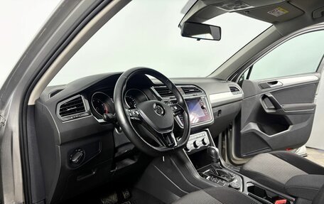 Volkswagen Tiguan II, 2019 год, 2 320 000 рублей, 12 фотография