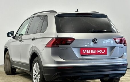 Volkswagen Tiguan II, 2019 год, 2 320 000 рублей, 3 фотография