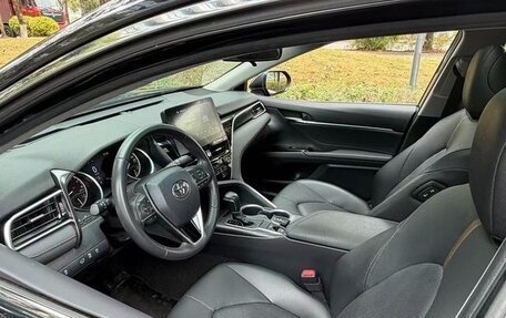 Toyota Camry, 2021 год, 3 918 000 рублей, 10 фотография