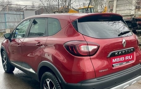 Renault Kaptur I рестайлинг, 2020 год, 1 800 000 рублей, 3 фотография