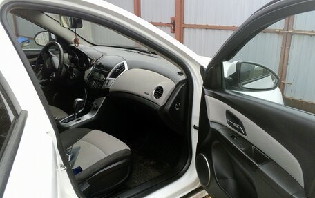 Chevrolet Cruze II, 2013 год, 750 000 рублей, 7 фотография