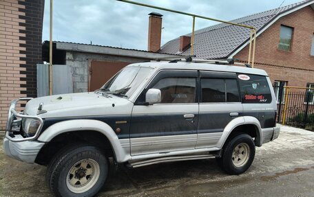 Mitsubishi Pajero III рестайлинг, 1991 год, 1 000 000 рублей, 3 фотография