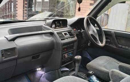Mitsubishi Pajero III рестайлинг, 1991 год, 1 000 000 рублей, 5 фотография