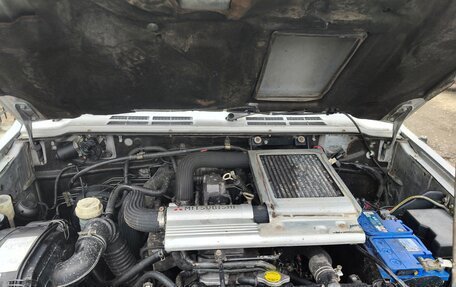 Mitsubishi Pajero III рестайлинг, 1991 год, 1 000 000 рублей, 11 фотография