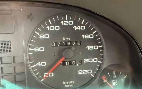 Audi 80, 1992 год, 260 000 рублей, 23 фотография