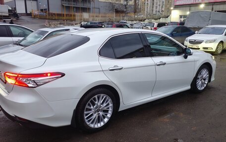 Toyota Camry, 2021 год, 3 500 000 рублей, 5 фотография