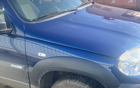 Chevrolet Niva I рестайлинг, 2018 год, 865 000 рублей, 3 фотография