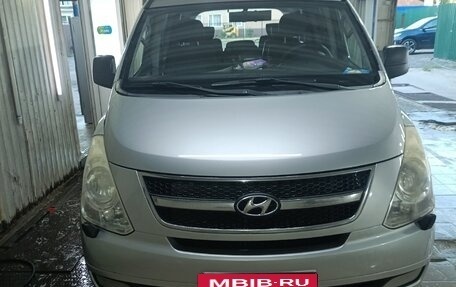 Hyundai Grand Starex Grand Starex I рестайлинг 2, 2009 год, 1 350 000 рублей, 2 фотография