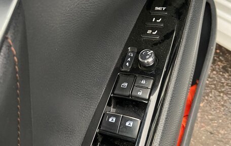 Toyota Camry, 2019 год, 2 800 000 рублей, 7 фотография