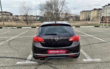 Opel Astra J, 2015 год, 950 000 рублей, 4 фотография