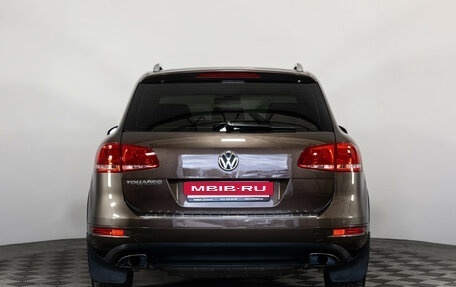 Volkswagen Touareg III, 2013 год, 2 299 000 рублей, 6 фотография
