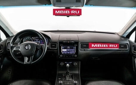 Volkswagen Touareg III, 2013 год, 2 299 000 рублей, 10 фотография