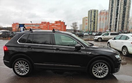 Volkswagen Tiguan II, 2017 год, 1 950 000 рублей, 3 фотография