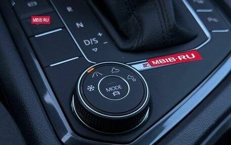 Volkswagen Tiguan II, 2017 год, 2 450 000 рублей, 21 фотография