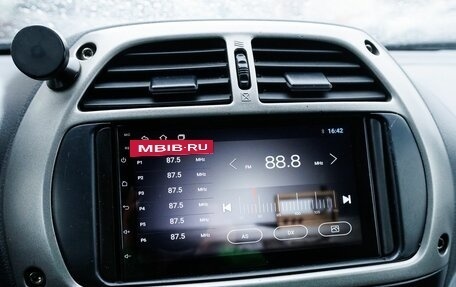 Toyota RAV4, 2001 год, 670 000 рублей, 19 фотография