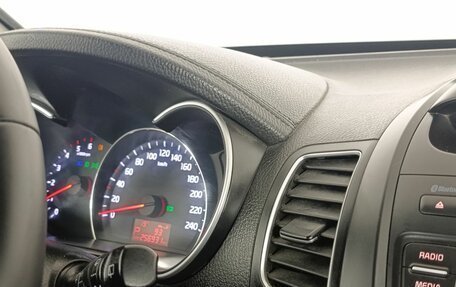 KIA Sorento II рестайлинг, 2013 год, 1 690 000 рублей, 12 фотография