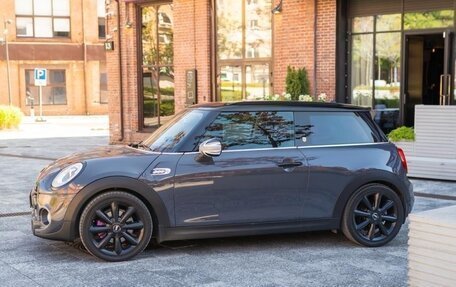 MINI Hatch, 2018 год, 2 050 000 рублей, 1 фотография