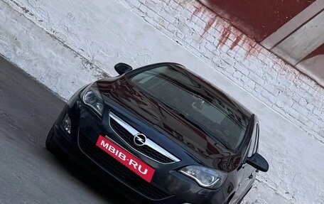 Opel Astra J, 2011 год, 800 000 рублей, 6 фотография