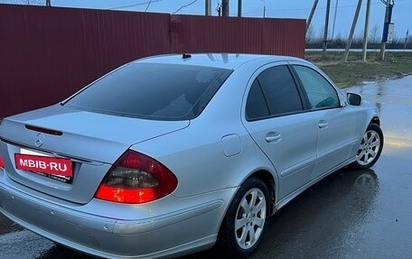 Mercedes-Benz E-Класс, 2007 год, 715 000 рублей, 7 фотография